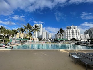 1000 Parkview Dr Unit 627, Hallandale Beach, FL 33009