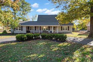 1427 Sherwood Dr, Bowling Green, KY 42103