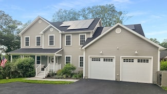 13 Spruce Ridge Dr, New Fairfield, CT 06812