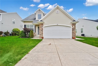 25 Caspian Ct, Buffalo, NY 14228
