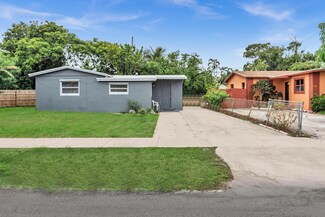 2771 NE 4th St, Boynton Beach, FL 33435