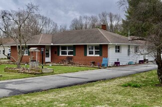 401 W 2nd St Unit Albany, Albany, IN 47320