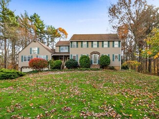 65 Ramshead Rd, Raynham, MA 02767