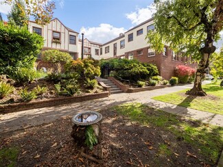 1526 NE 24th Ave Unit 203, Portland, OR 97232
