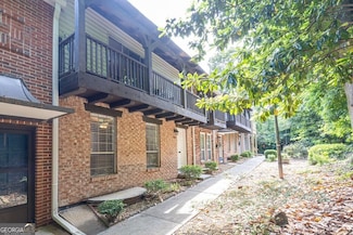 7307 Cardigan Cir, Sandy Springs, GA 30328