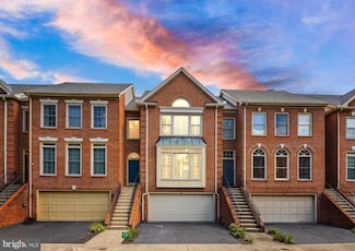 126 Mendon Ln SW, Vienna, VA 22180
