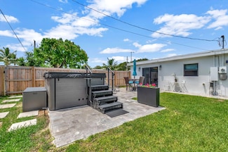 201 SE 7th St, Delray Beach, FL 33483