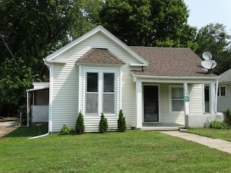 418 E Main St, Richmond, MO 64085