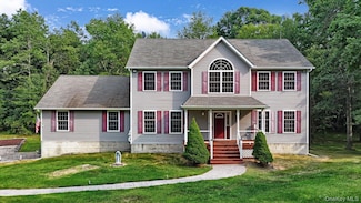 2033 Little Britain Rd, Rock Tavern, NY 12575