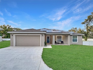 31 Morgan St, Auburndale, FL 33823