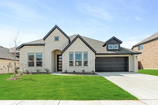 108 Emperor Oak Ct, Balch Springs, TX 75181