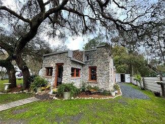 19 61st St, Yankeetown, FL 34498