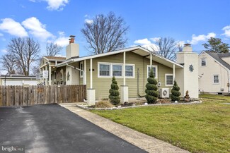 210 Nancy Ln, Ewing, NJ 08638
