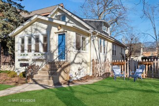 2325 Hastings Ave, Evanston, IL 60201
