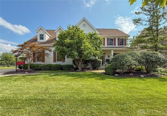 365 Springhouse Dr, Springboro, OH 45066