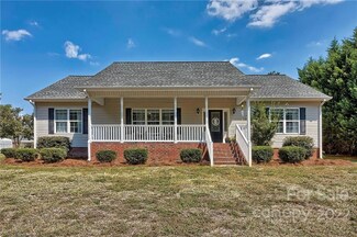112 W Welsh St, Kershaw, SC 29067