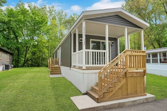 3063 Hillanlake Dr, Brooklyn, MI 49230