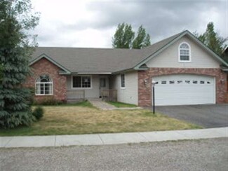 961 Eastridge Dr, Hailey, ID 83333