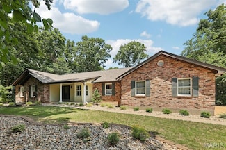 67 High Trails Dr, Eureka, MO 63025