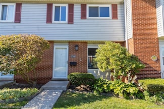 27836 Eastwick Square, Roseville, MI 48066