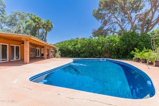 1417 W Rose Ln, Phoenix, AZ 85013