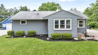 723 Spruce St, Medina, OH 44256