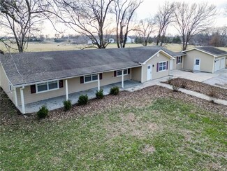17823 Eisenhower Rd, Leavenworth, KS 66048