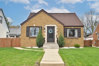 3347 W Ruskin St, Milwaukee, WI 53215