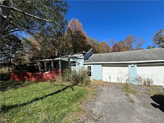 21 Ricard Rd, Altmar, NY 13302