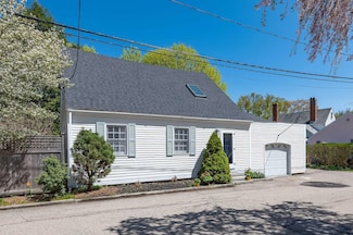 15 Mount Vernon St, Portsmouth, NH 03801