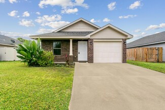 1893 Crosscreek Cir, Gulf Breeze, FL 32563