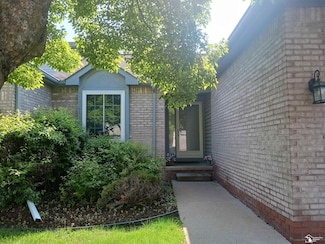 17795 Bobwhite Ct Unit 41, Brownstown, MI 48193