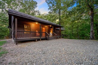 208 Redfin Ln, Broken Bow, OK 74728