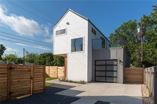 2717 E 3rd St Unit B, Austin, TX 78702