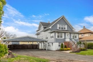 61 Sabina St, Little Ferry, NJ 07643