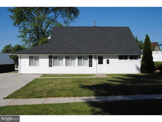 15 Cameo Place, Levittown, PA 19057