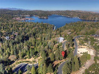 115 Mill Pond Rd, Lake Arrowhead, CA 92352