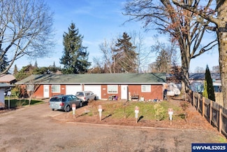 2448 Sherman (-2450) St SE, Albany, OR 97322