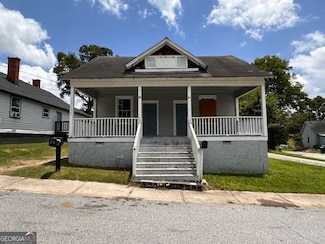 6 Hazel St, Porterdale, GA 30014