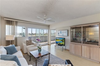 277 E Alejo Rd Unit 212, Palm Springs, CA 92262