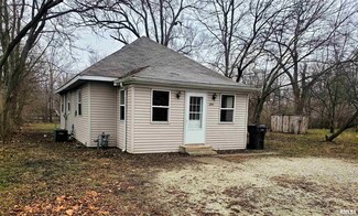 304 1st St, South Pekin, IL 61564