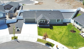 4277 W Wood Ct, Moses Lake, WA 98837