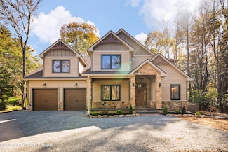 234 Tanglewood Dr, Pocono Pines, PA 18350