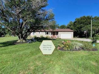 2945 S Palmer Blvd, Ludington, MI 49431