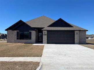 10890 S 278 Ave E, Coweta, OK 74429