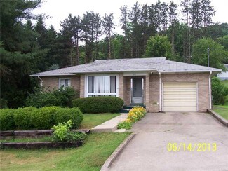715 3rd Ave, Waynesburg, PA 15370