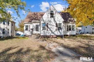 508 11th St, de Witt, IA 52742