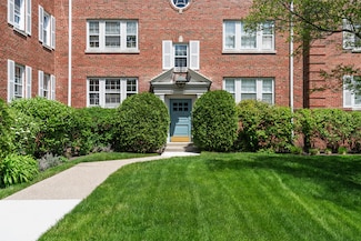 2713 Central St Unit 1W, Evanston, IL 60201
