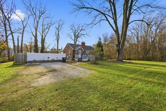 3416 Butternut St, Lambertville, MI 48144