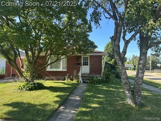 28561 Leona St, Garden City, MI 48135